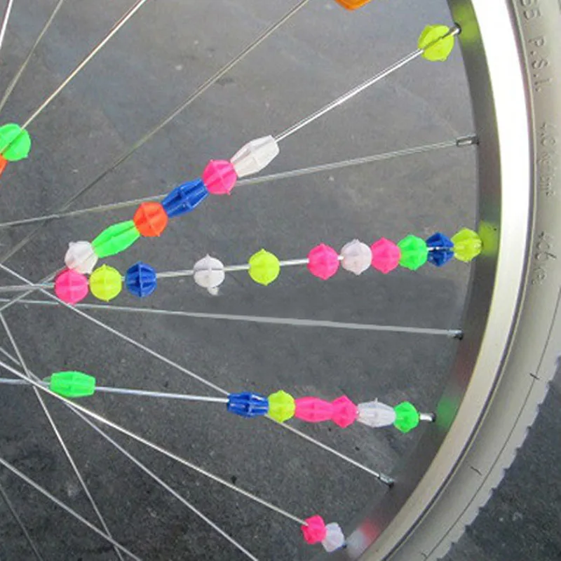 F1FD 36X Színes Műanyag Ciklus Kerékpár Kerék Beszélt Klip Fénylő Gyöngyök Dekorok